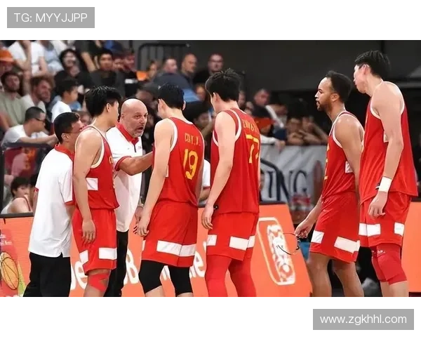 体育盛事：2025年篮球世界杯揭幕战精彩回顾与赛况分析