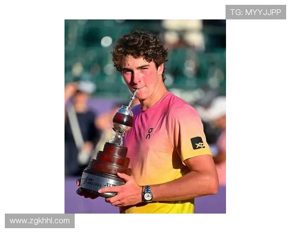 世界网球锦标赛激战正酣 新星崭露头角老将面临挑战 世界网球锦标赛激战正酣 新星崭露头角老将面临挑战