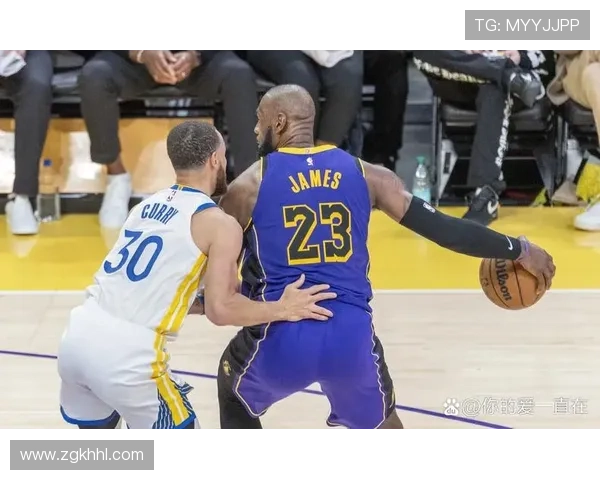 勇士队签下前湖人球员克鲁索，助力球队防守提升