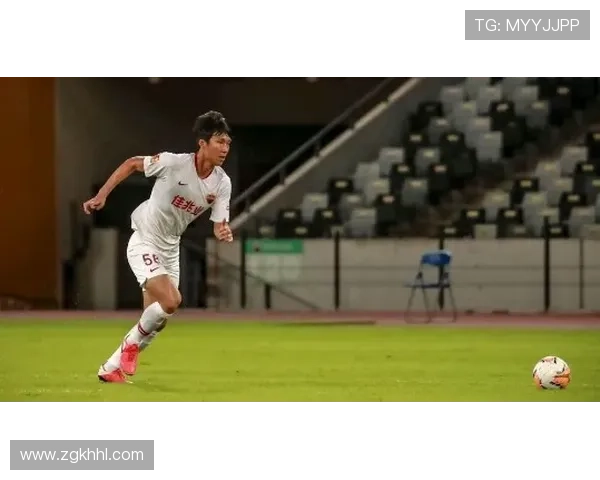 沃特福德足球俱乐部宣布新赛季阵容调整及重点球员转会动态