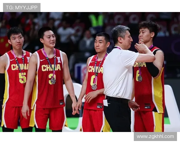 中国男篮逆袭战胜强敌,晋级亚洲杯四强迎接激烈挑战 中国男篮逆袭战胜强敌,晋级亚洲杯四强迎接激烈挑战