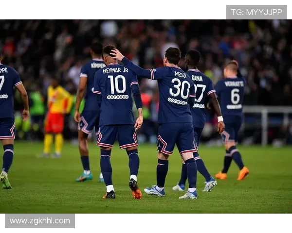 梅西再创纪录带领巴黎圣日耳曼逆转胜利，闪耀法甲赛场